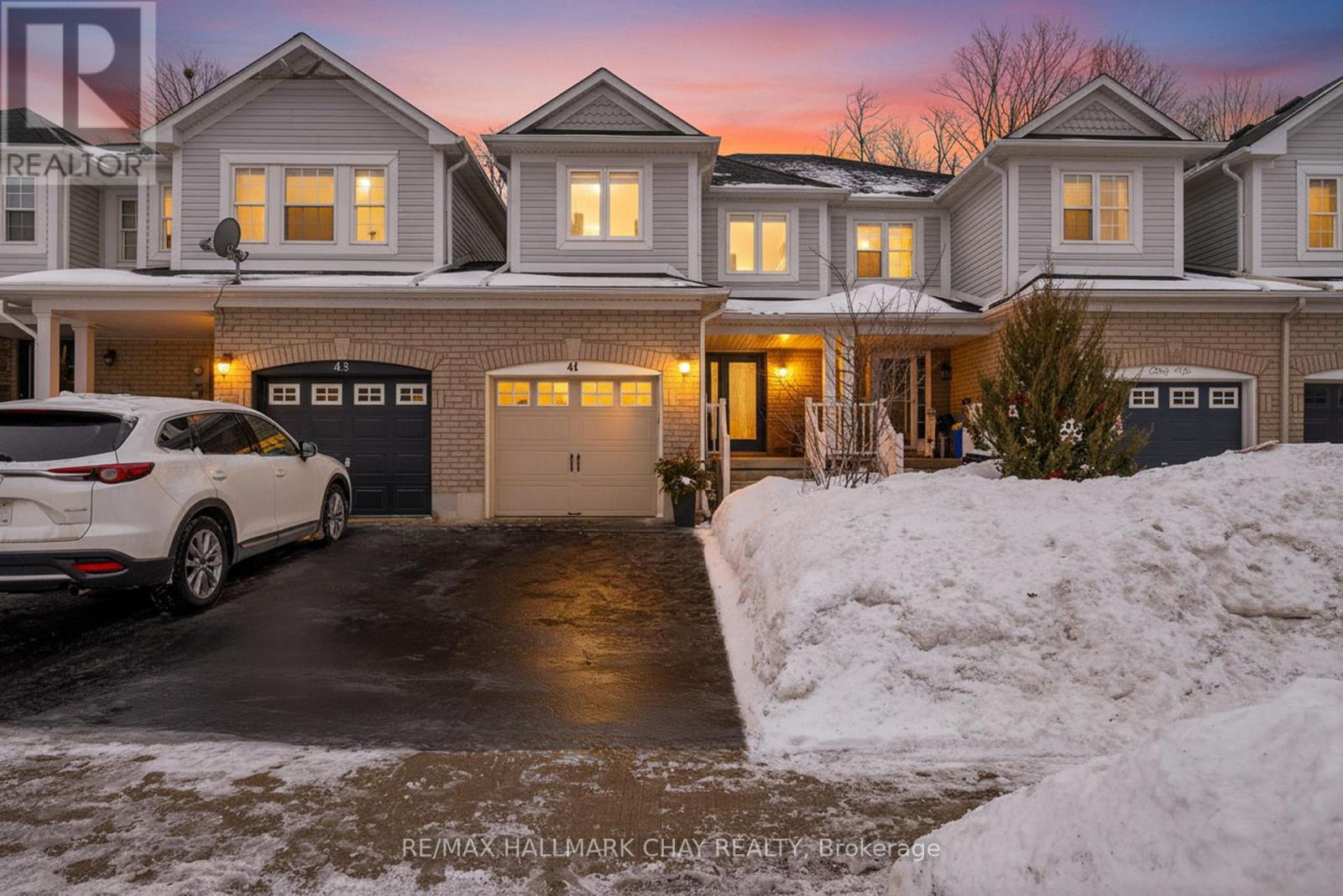 41 WINCHESTER TERRACE, Barrie, Ontario