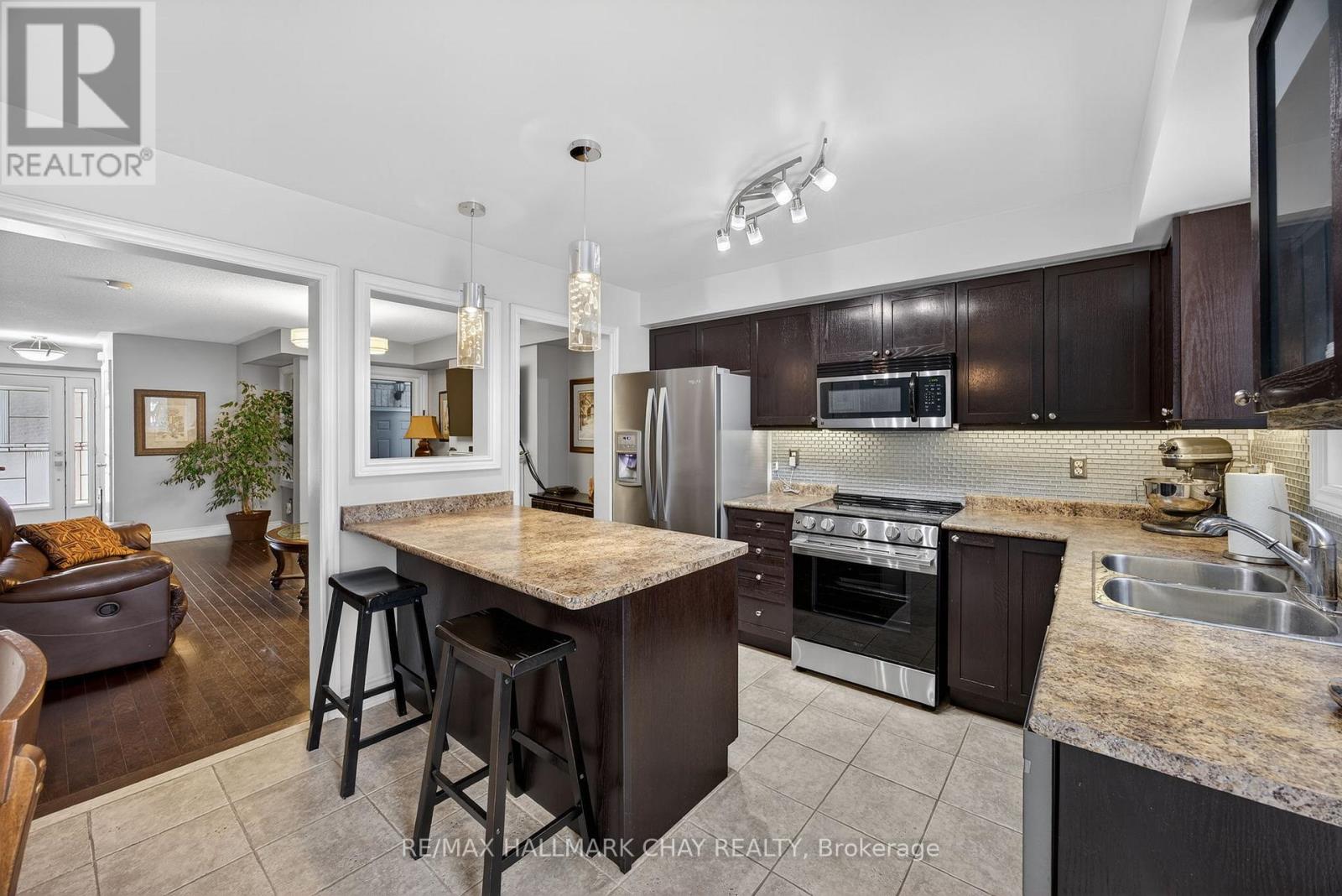 41 Winchester Terrace, Barrie, Ontario  L4M 0C8 - Photo 8 - S12701638