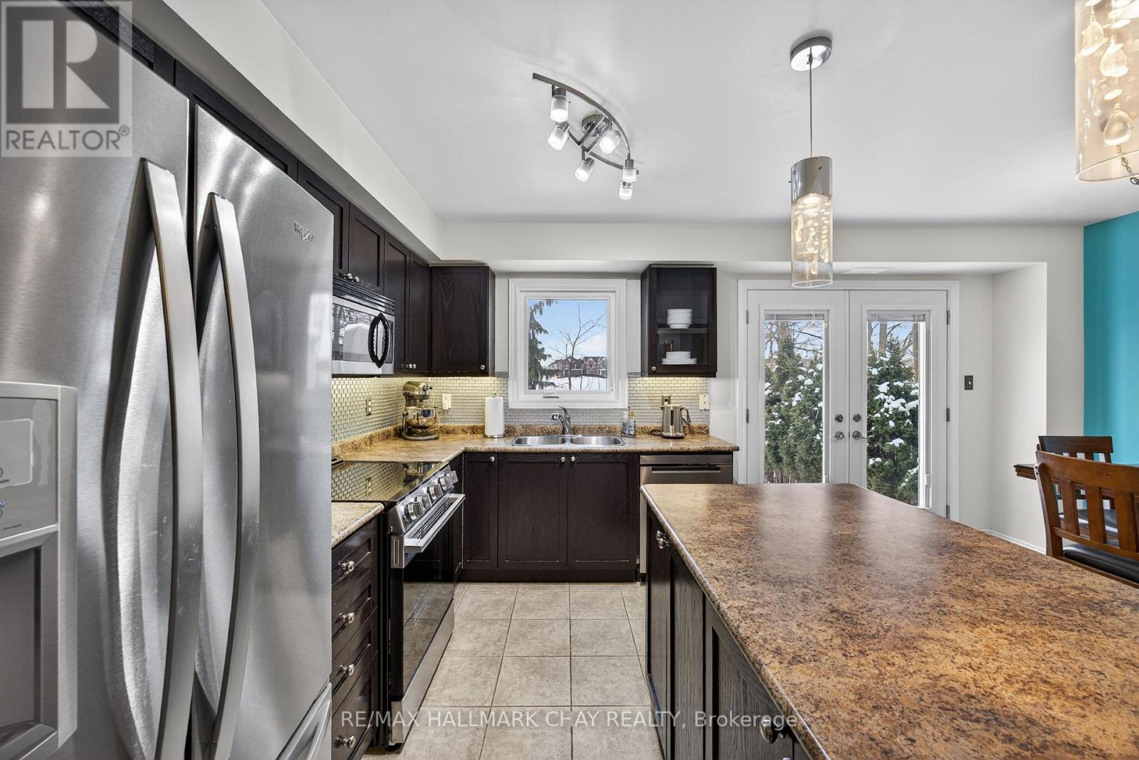 41 Winchester Terrace, Barrie, Ontario  L4M 0C8 - Photo 9 - S12701638