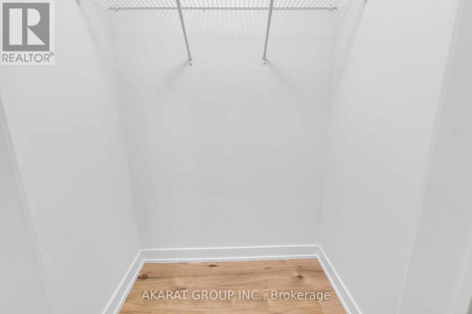 13 - 498 Plains Road E, Burlington, Ontario  L7T 0C9 - Photo 11 - W12701640