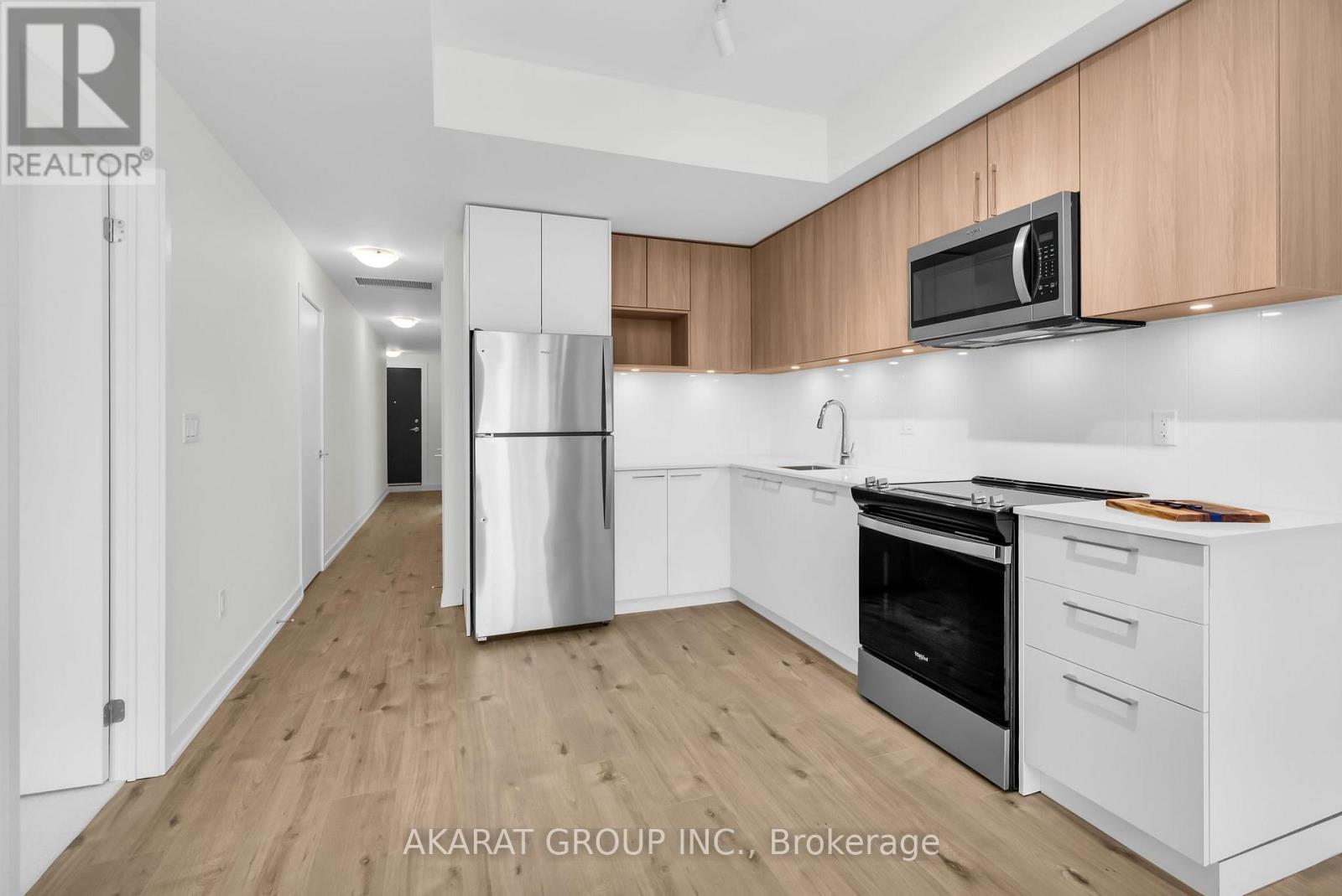 13 - 498 Plains Road E, Burlington, Ontario  L7T 0C9 - Photo 5 - W12701640