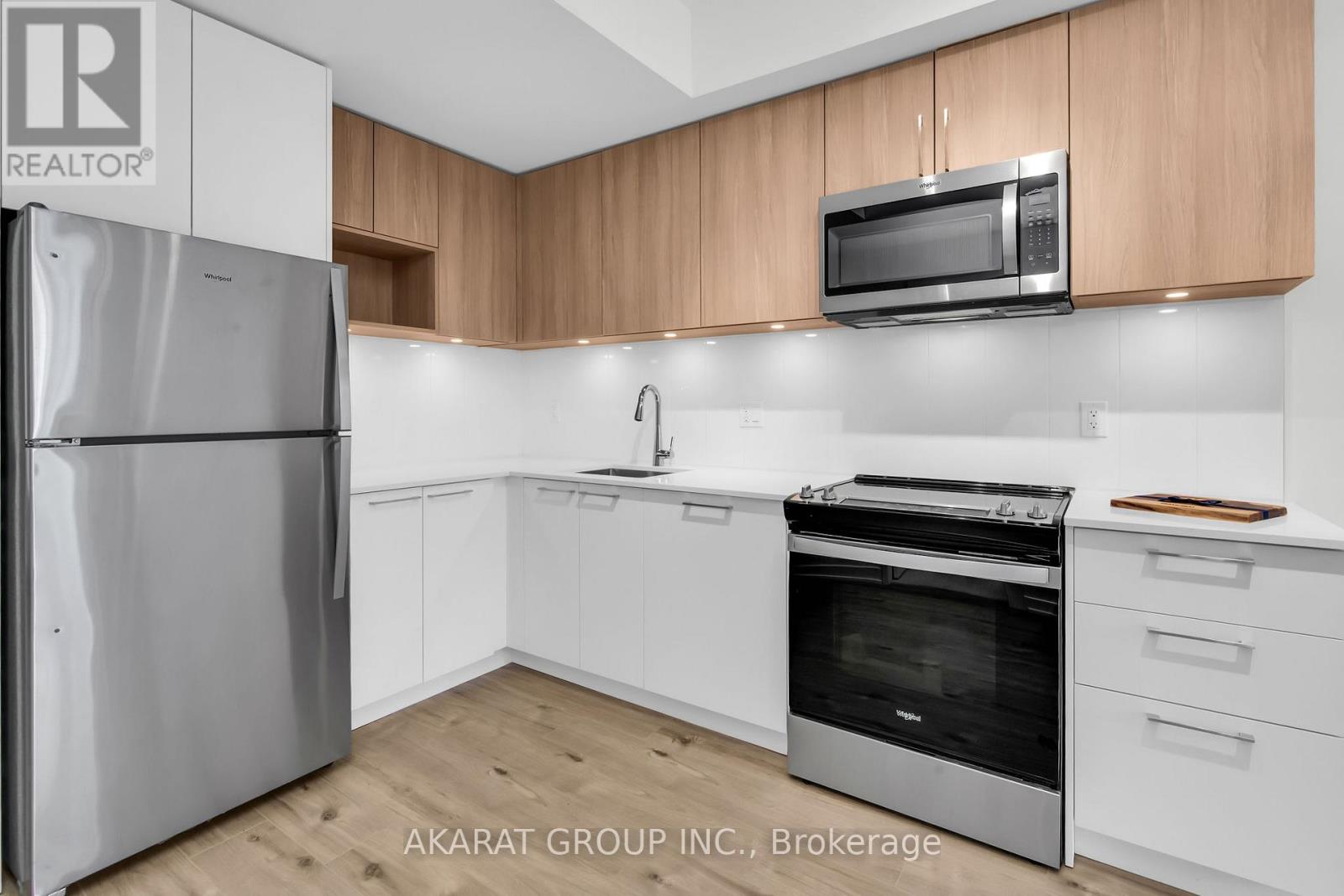 13 - 498 Plains Road E, Burlington, Ontario  L7T 0C9 - Photo 8 - W12701640