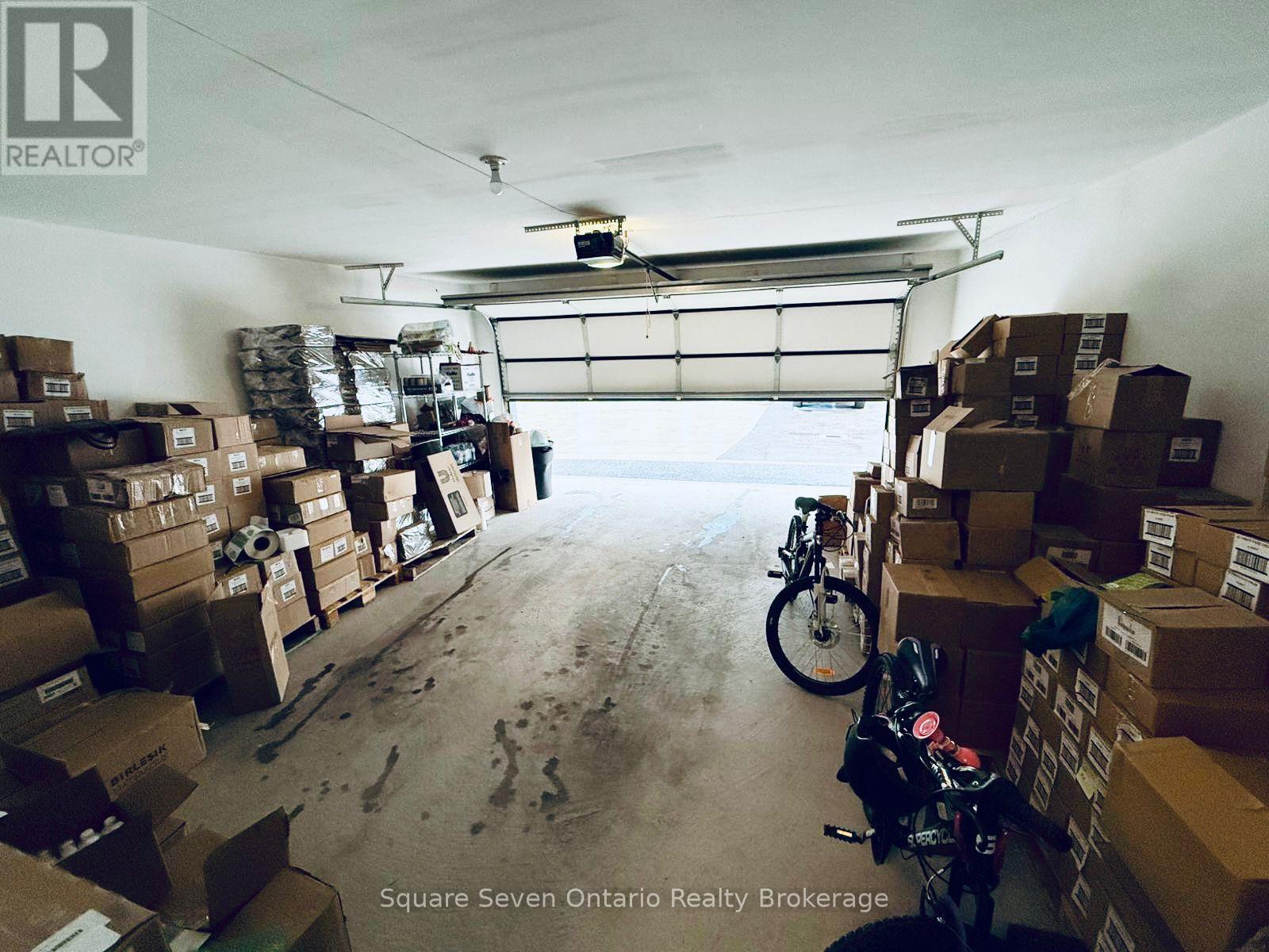 60 Kaitting Trail, Oakville, Ontario  L6M 5N5 - Photo 13 - W12701648