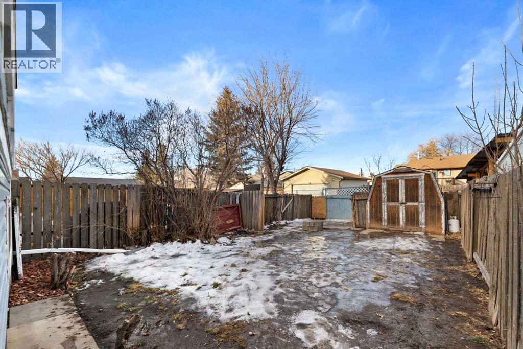 124 Falwood Crescent Ne, Calgary, Alberta  T3J 1E3 - Photo 31 - A2279618