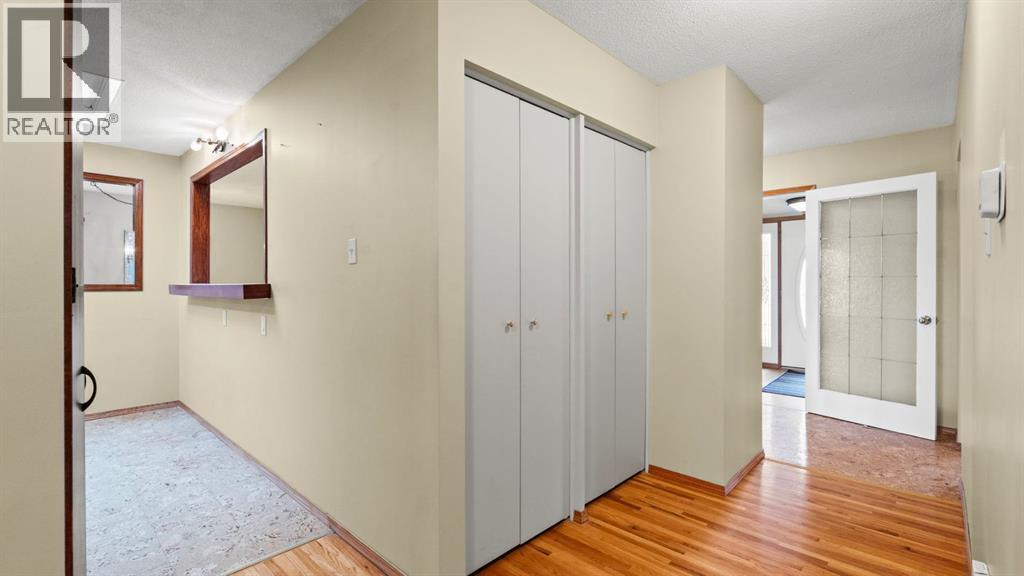 928 120 Avenue Se, Calgary, Alberta  T2J 2K7 - Photo 26 - A2279401