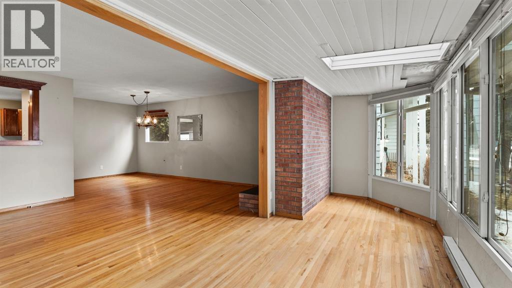 928 120 Avenue Se, Calgary, Alberta  T2J 2K7 - Photo 4 - A2279401