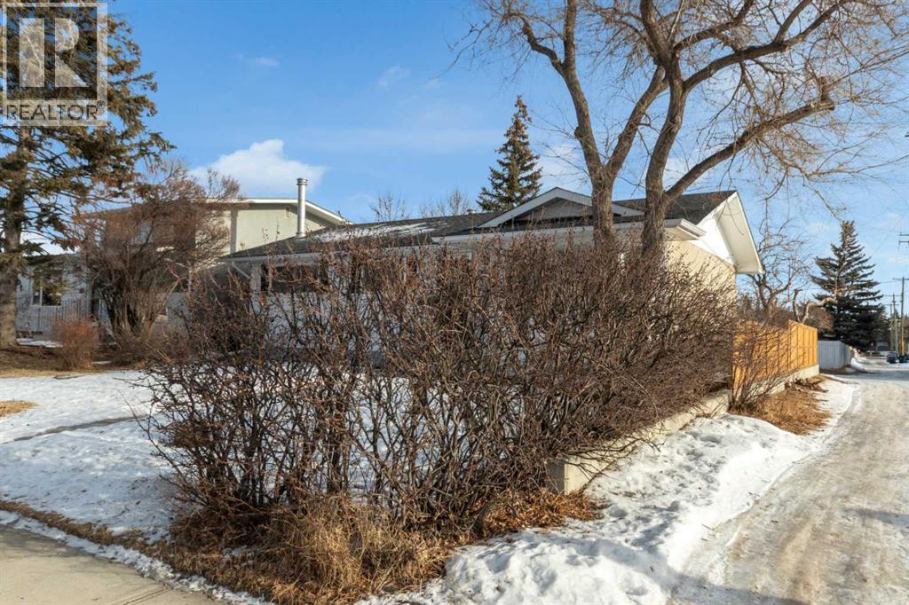 6312 Thorncliffe Drive Nw, Calgary, Alberta  T2K 3A7 - Photo 29 - A2278293