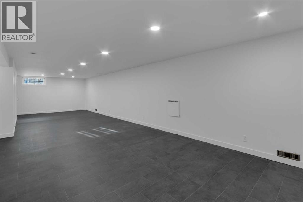 6312 Thorncliffe Drive Nw, Calgary, Alberta  T2K 3A7 - Photo 18 - A2278293