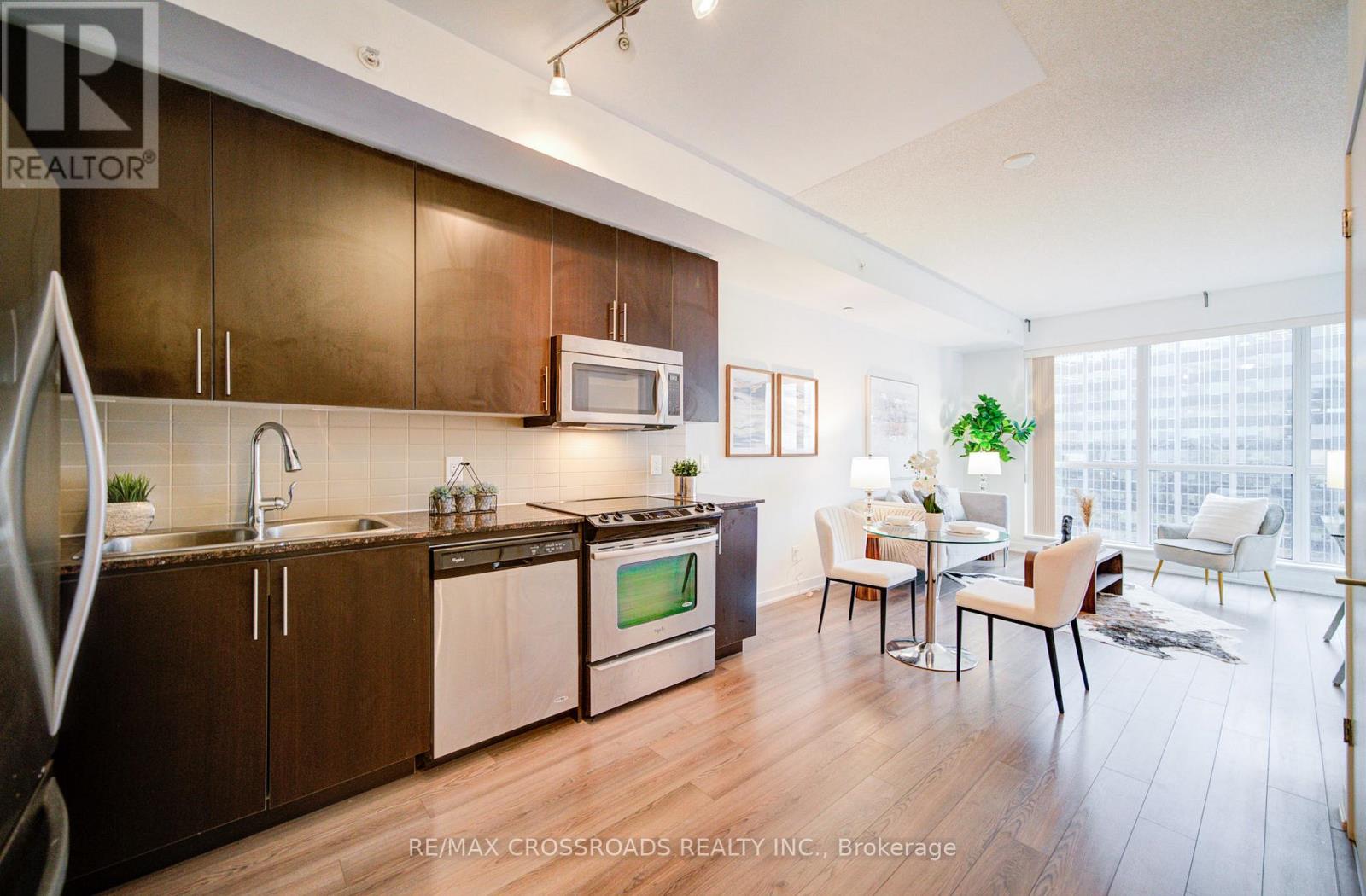 1301 - 60 Berwick Avenue, Toronto, Ontario  M5P 0A3 - Photo 5 - C12693018