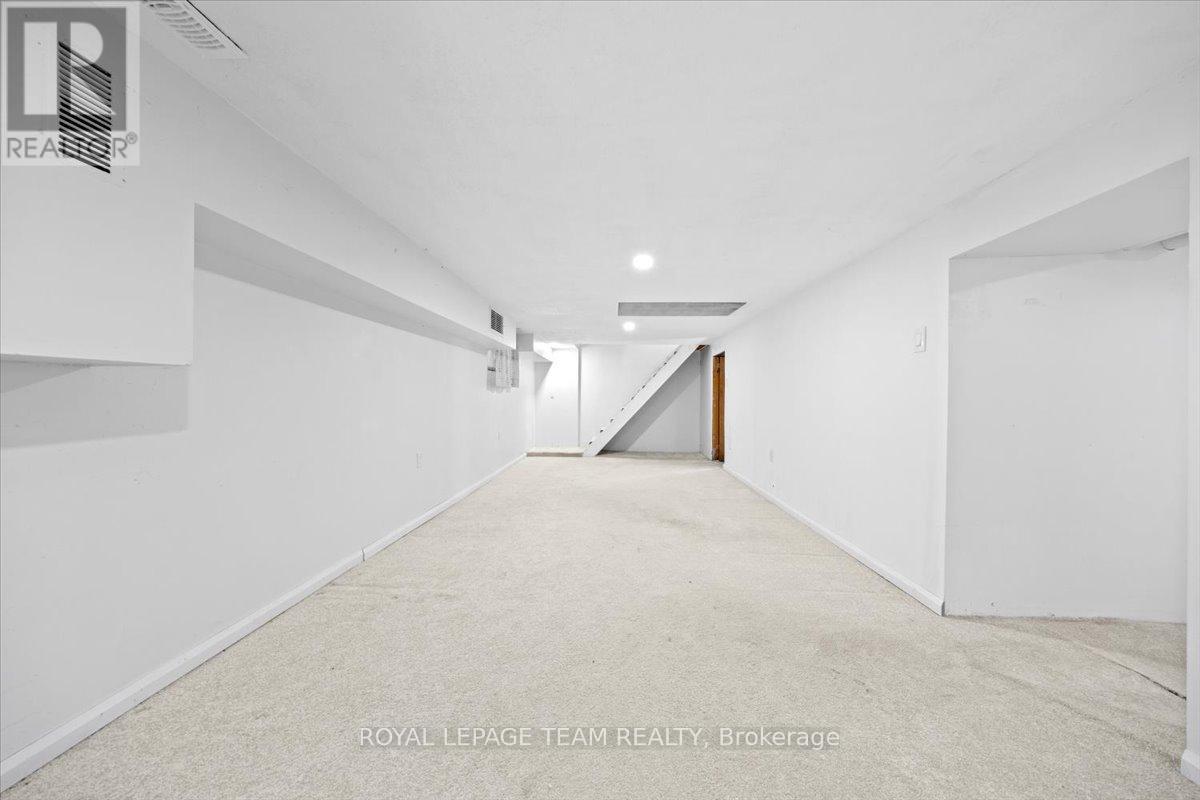 5410 Old Richmond Road, Ottawa, Ontario  K2R 1G7 - Photo 34 - X12701690