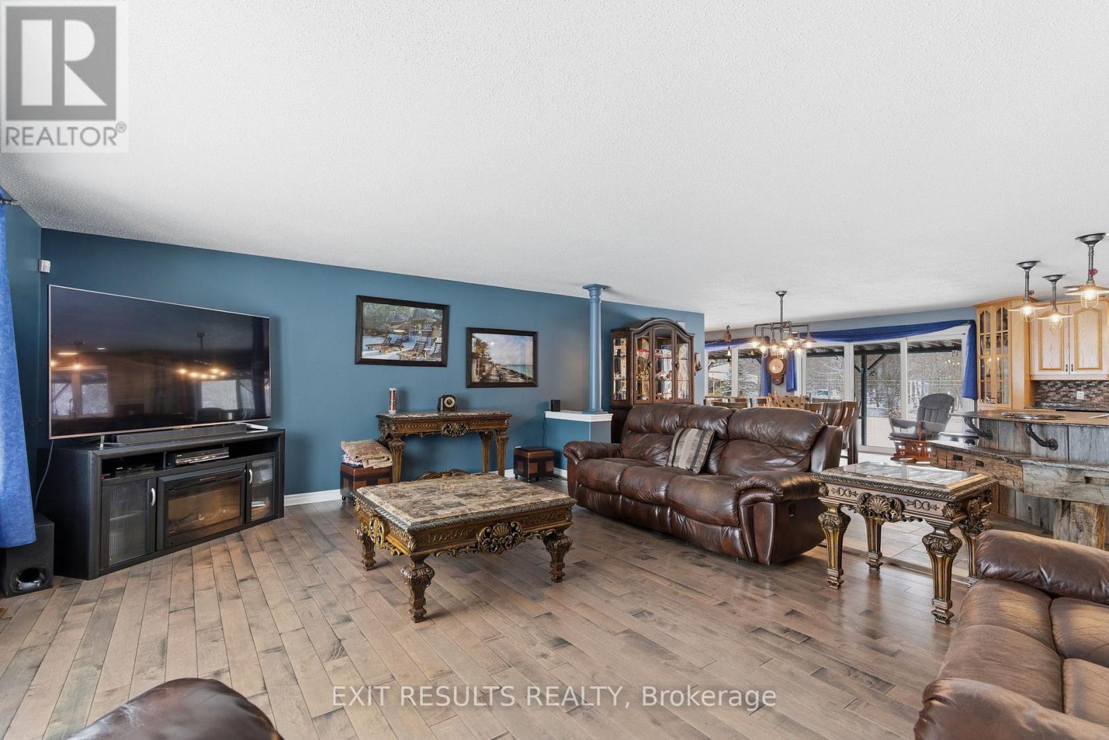 638 St Thomas Road W, Russell, Ontario  K0A 1W0 - Photo 8 - X12701706