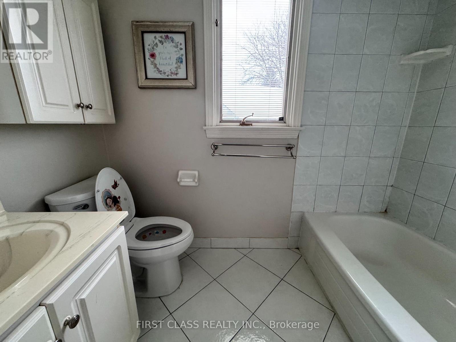 33 Apple Orchard Path, Markham, Ontario  L3T 3B5 - Photo 20 - N12692990