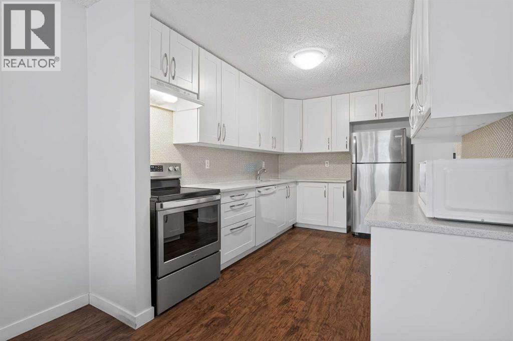 68 Cedarwood Hill Sw, Calgary, Alberta  T2W 3H5 - Photo 12 - A2277997