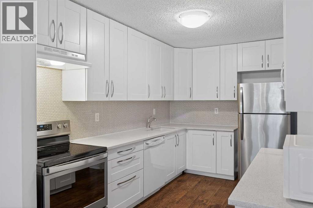 68 Cedarwood Hill Sw, Calgary, Alberta  T2W 3H5 - Photo 13 - A2277997