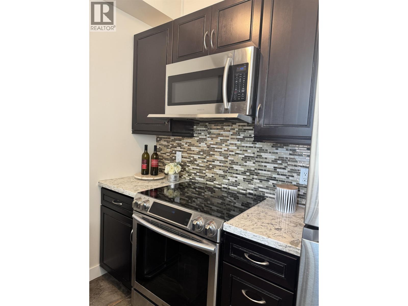 407 6837 Station Hill Drive, Burnaby, British Columbia  V3N 5B7 - Photo 19 - R3077977