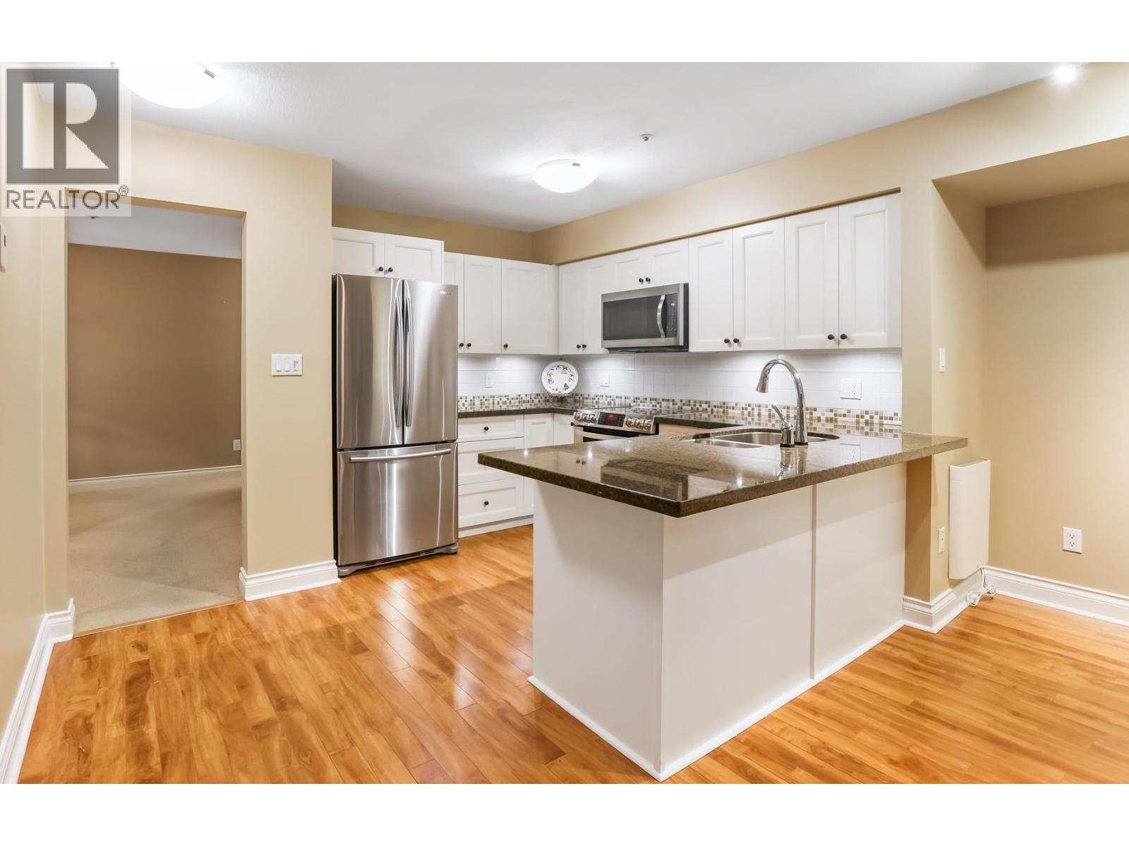 303 180 Ravine Drive, Port Moody, British Columbia  V3H 4Z3 - Photo 8 - R3080039