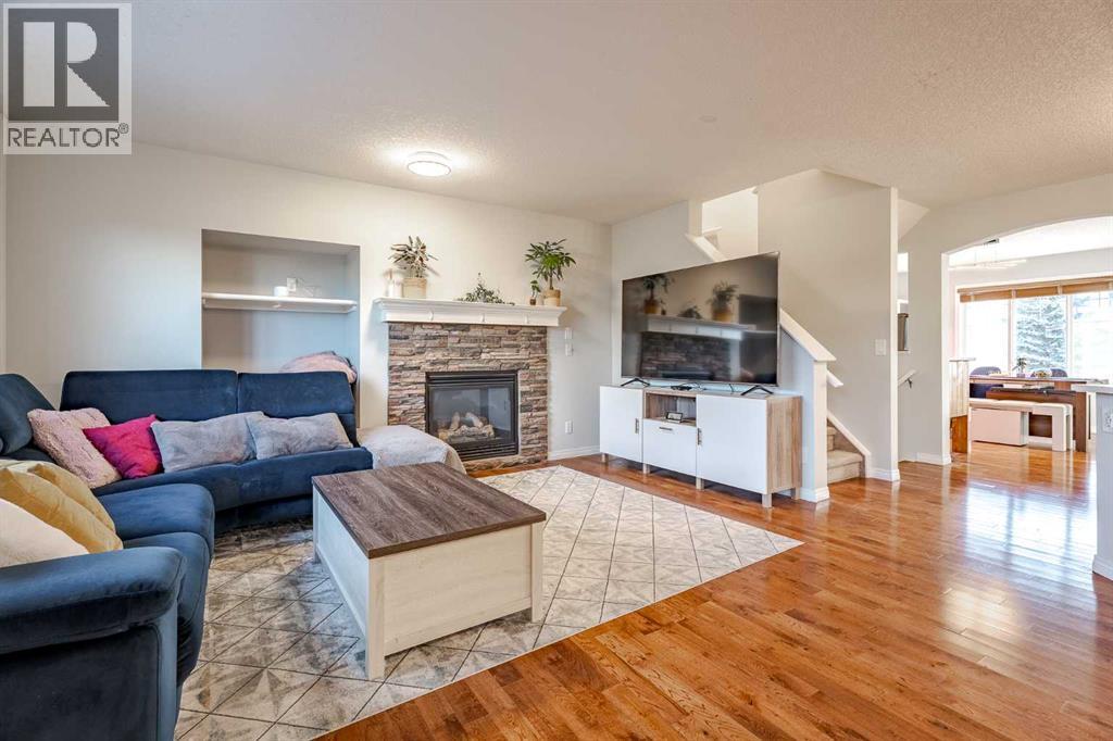 42 Bridlecrest Gardens Sw, Calgary, Alberta  T2Y 4Y4 - Photo 8 - A2278786