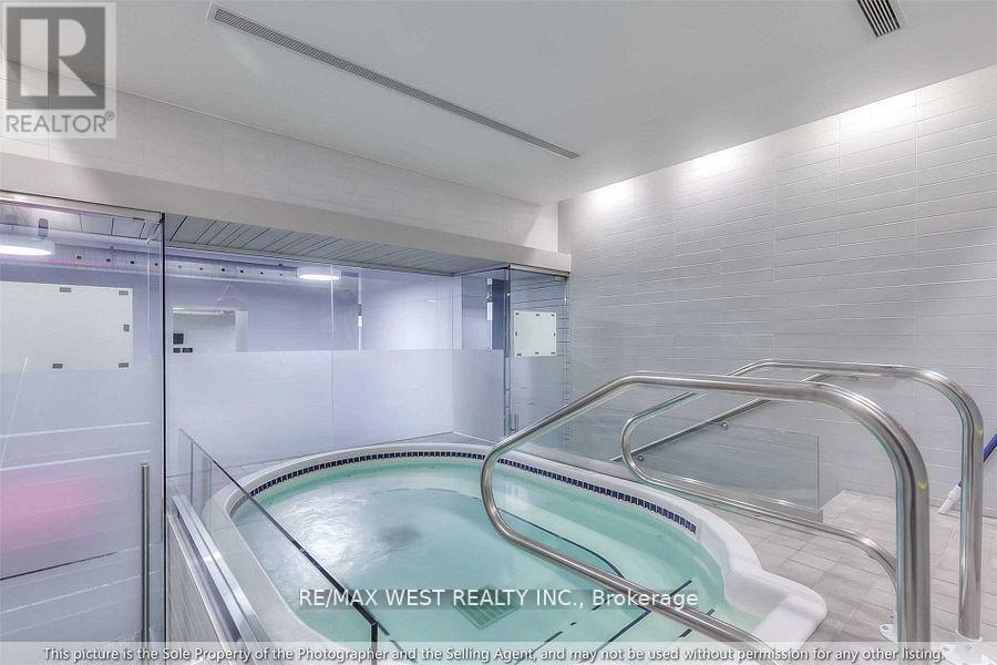 424 - 637 Lake Shore Boulevard W, Toronto, Ontario  M5V 3J6 - Photo 5 - C12701652