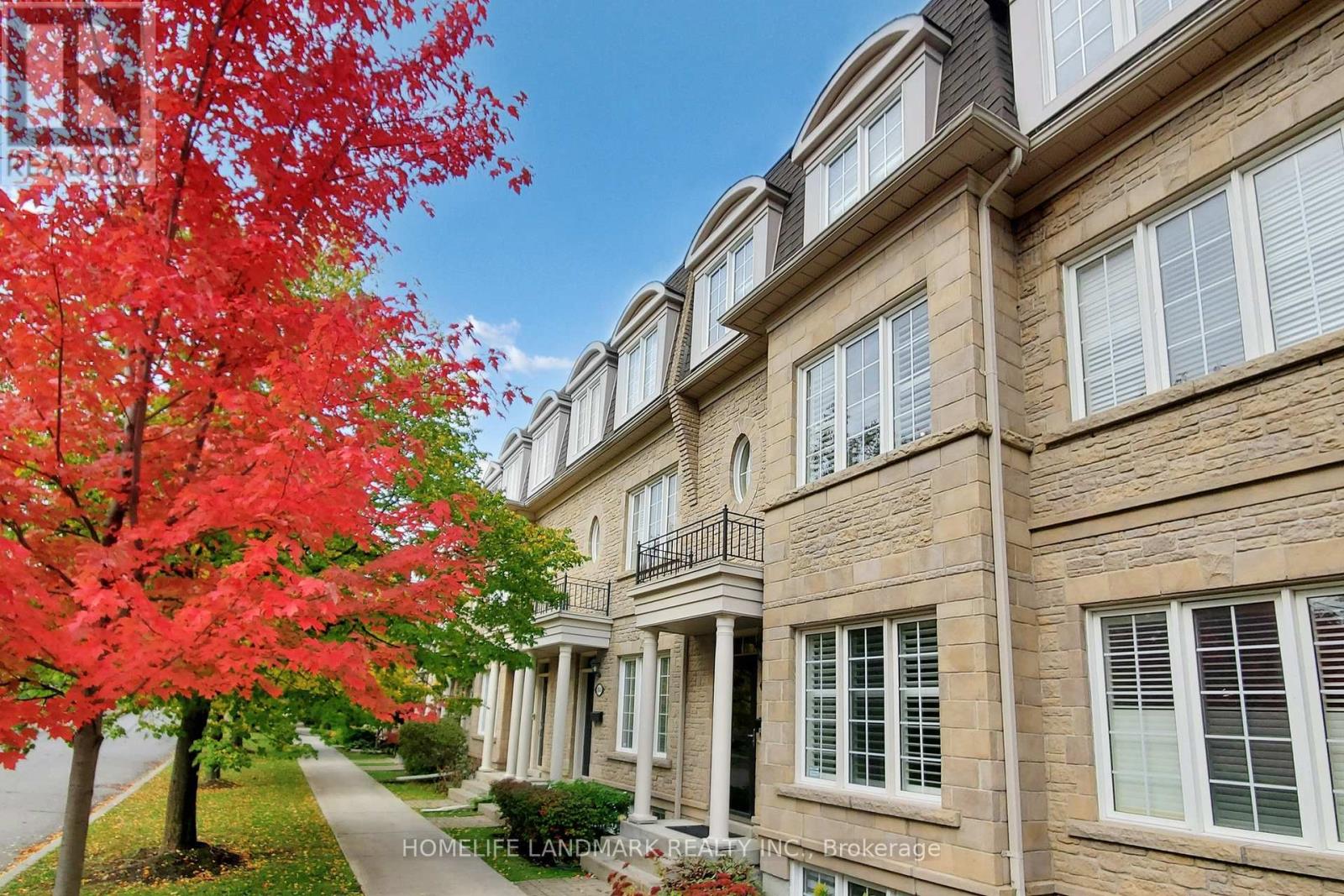 84 Ellerslie Avenue, Toronto, Ontario  M2N 1X8 - Photo 2 - C12701686