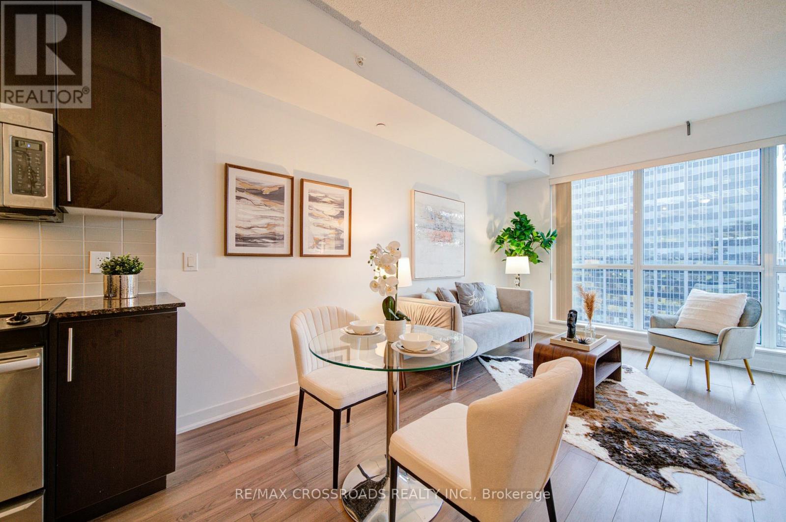 1301 - 60 Berwick Avenue, Toronto, Ontario  M5P 0A3 - Photo 8 - C12701688