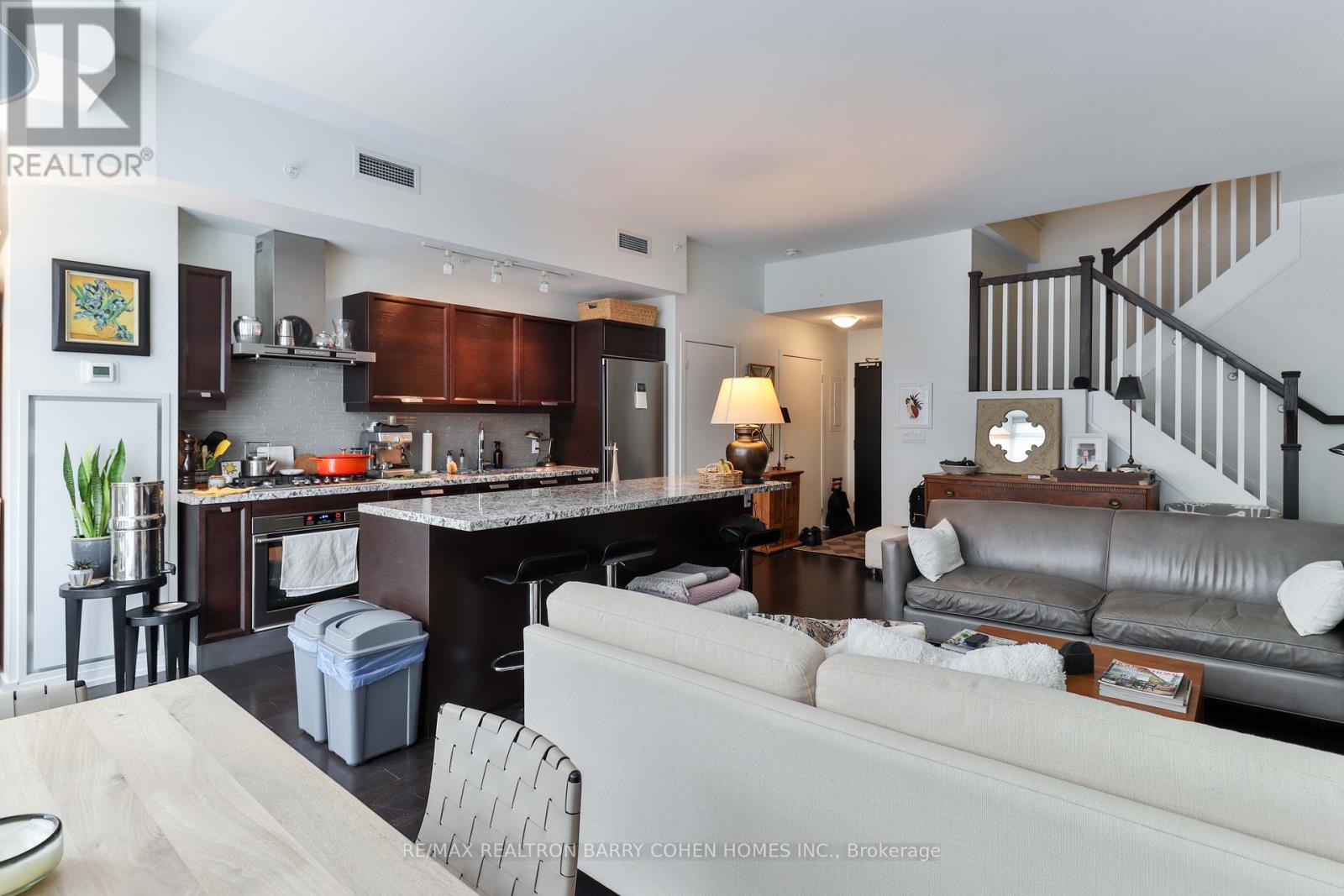 Ph3 - 2 Bellefair Avenue, Toronto, Ontario  M4L 3T8 - Photo 3 - E12701658