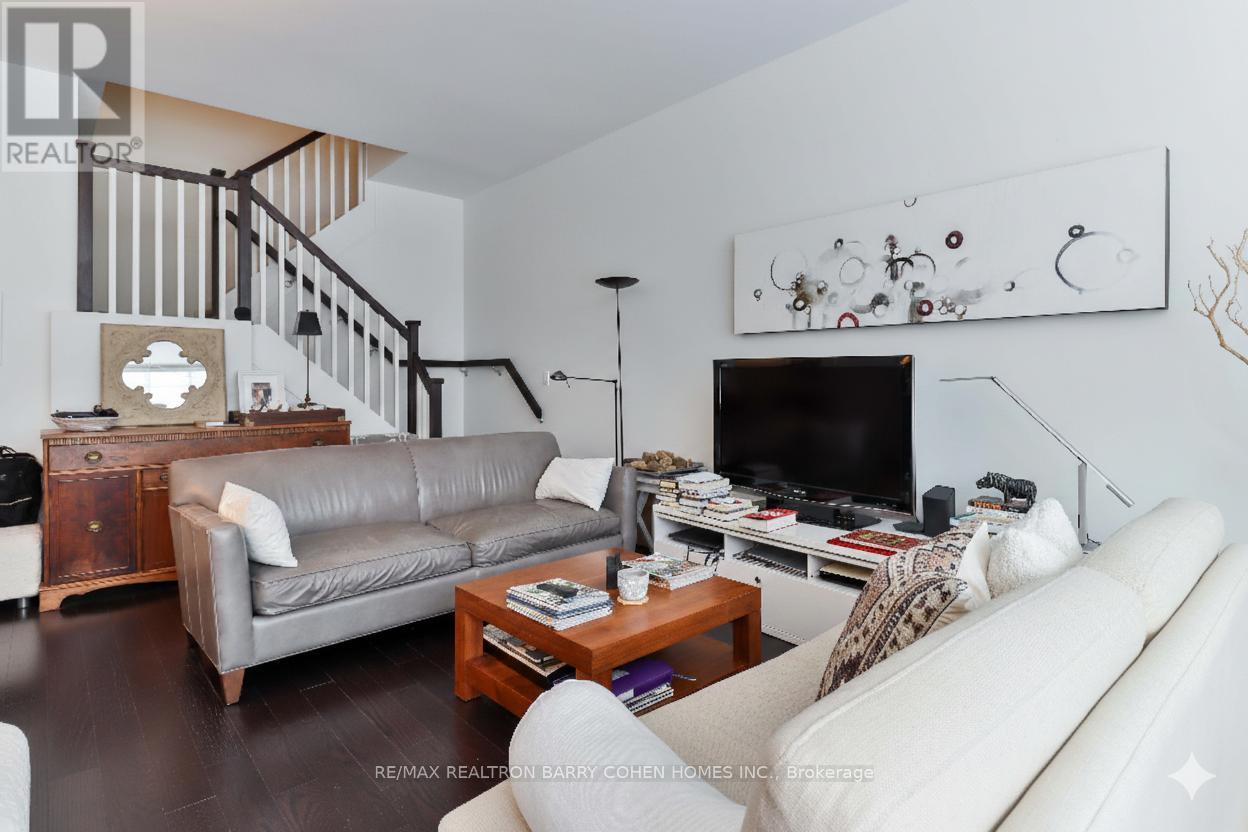 Ph3 - 2 Bellefair Avenue, Toronto, Ontario  M4L 3T8 - Photo 9 - E12701658