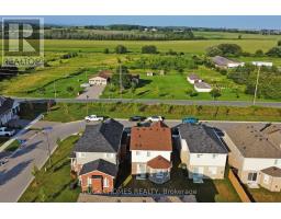 1502 DUNEDIN CRESCENT, Oshawa, Ontario