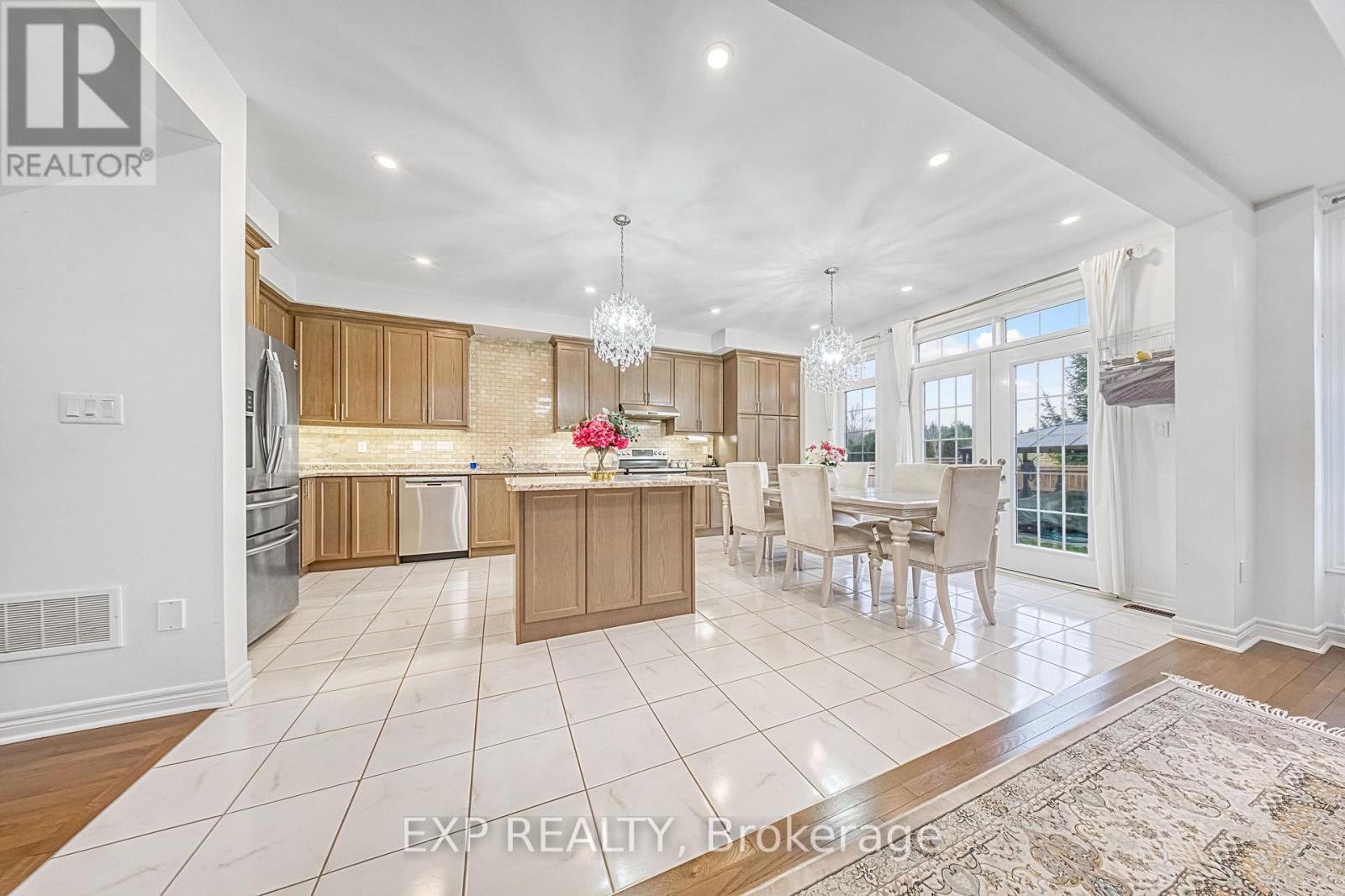 166 Inverness Way, Bradford West Gwillimbury, Ontario  L3Z 2A6 - Photo 5 - N12701708