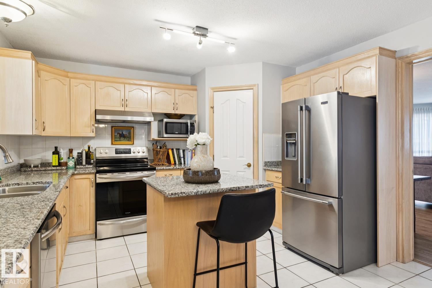 8617 158a Av Nw, Edmonton, Alberta  T5Z 3B7 - Photo 15 - E4470212