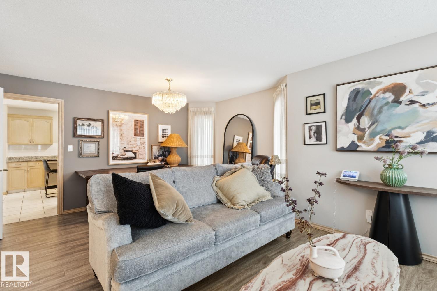 8617 158a Av Nw, Edmonton, Alberta  T5Z 3B7 - Photo 6 - E4470212