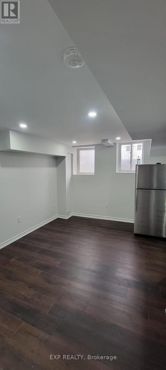 Lower - 25 Gemma Place, Brampton, Ontario  L6Z 0J5 - Photo 11 - W12701476