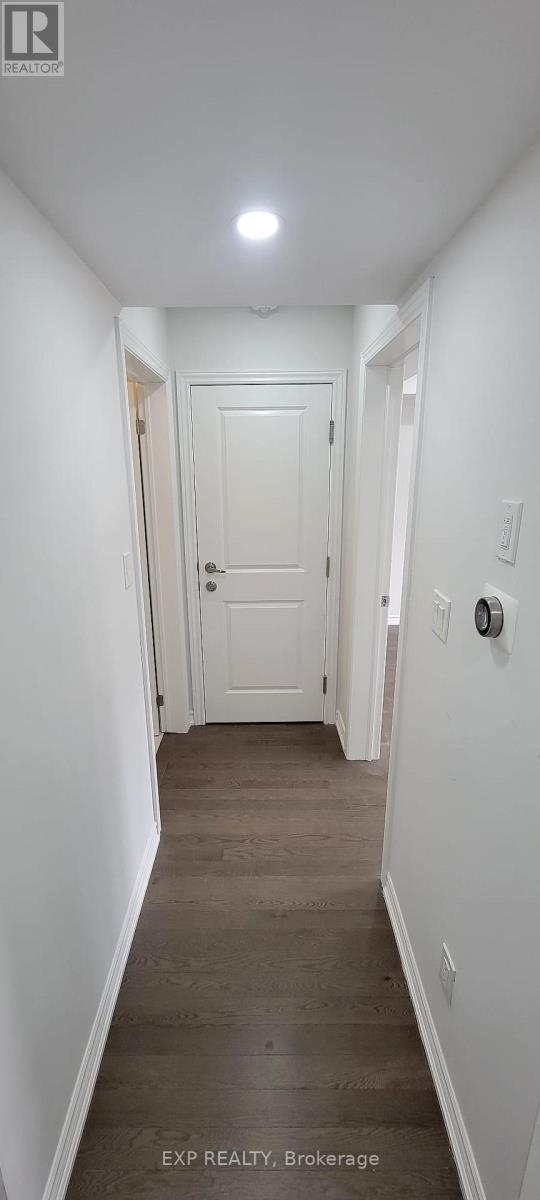 Lower - 25 Gemma Place, Brampton, Ontario  L6Z 0J5 - Photo 3 - W12701476