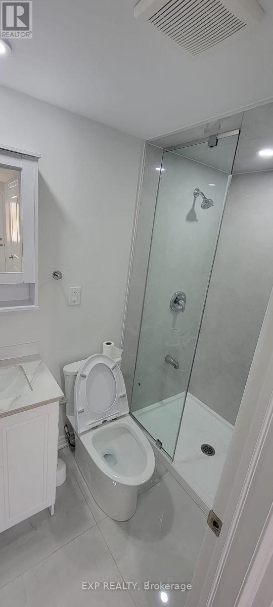 Lower - 25 Gemma Place, Brampton, Ontario  L6Z 0J5 - Photo 8 - W12701476