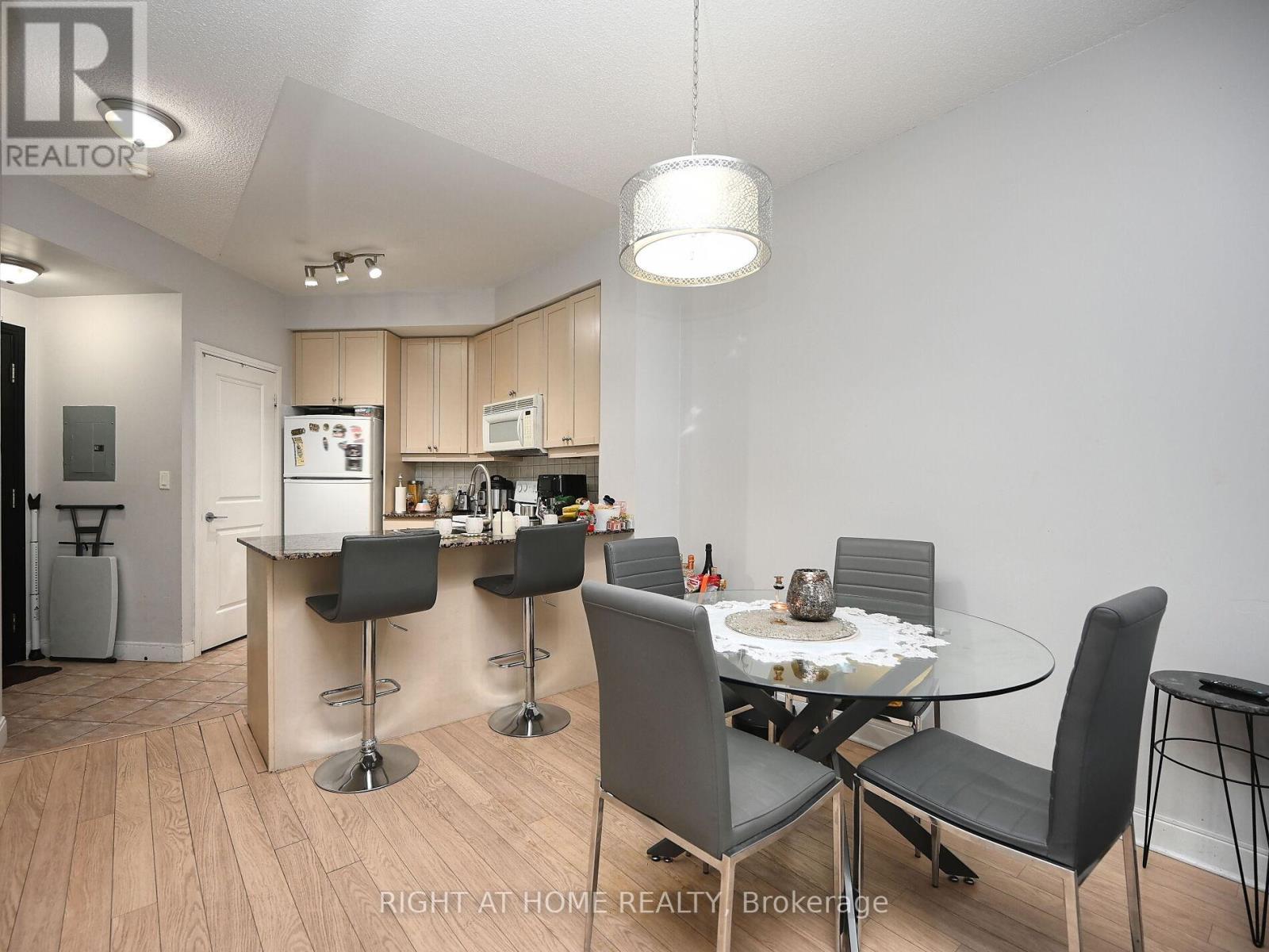 908 - 90 Absolute Avenue, Mississauga, Ontario  L4Z 0A3 - Photo 13 - W12701662