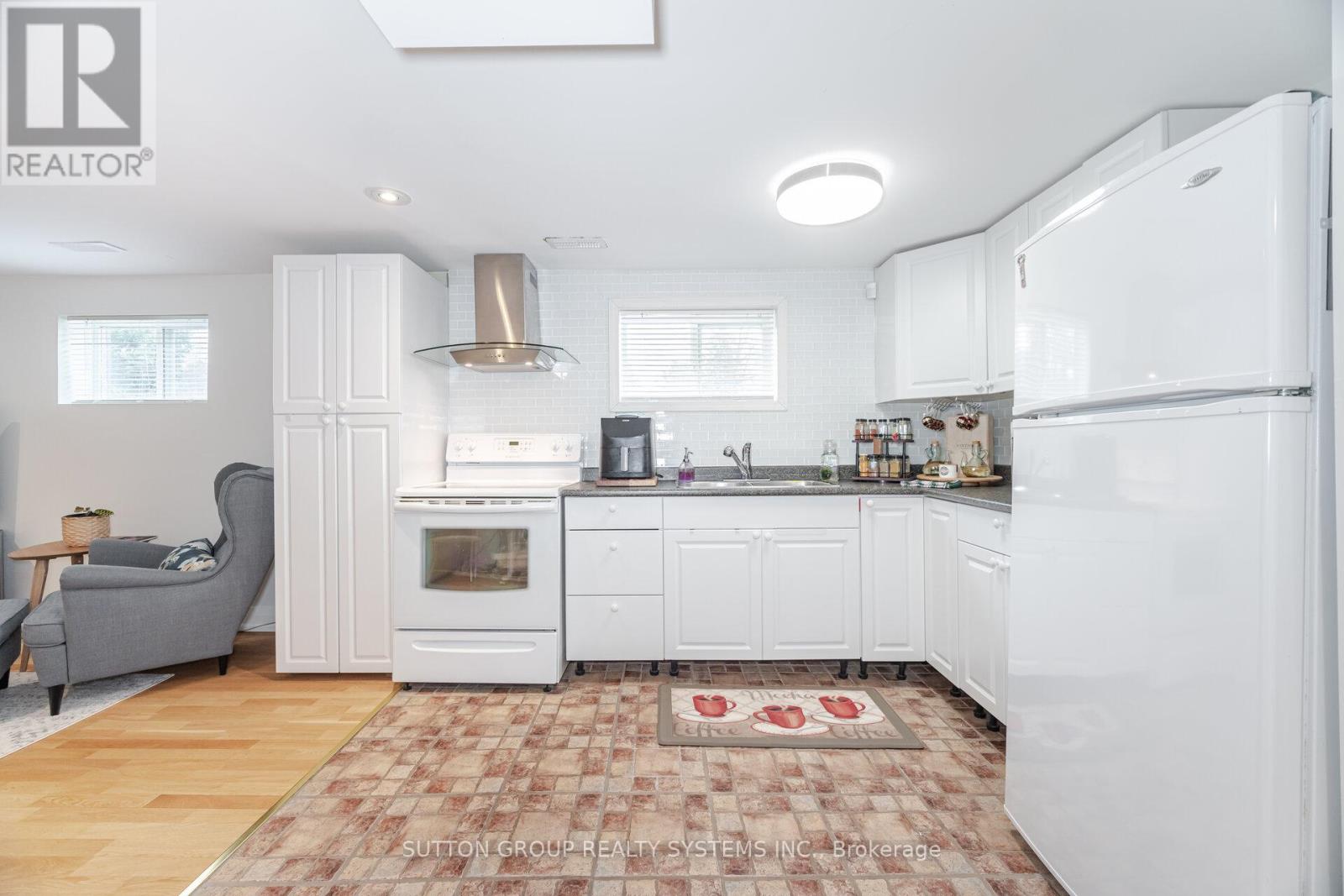 175 Connaught Crescent, Caledon, Ontario  L7E 2S8 - Photo 31 - W12701664