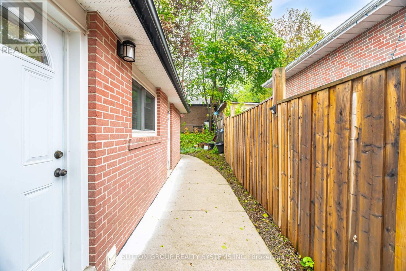 175 Connaught Crescent, Caledon, Ontario  L7E 2S8 - Photo 45 - W12701664