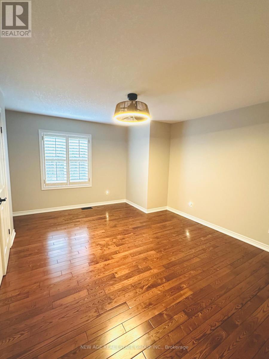 1088 Sturbridge Drive, Burlington, Ontario  L7P 5B5 - Photo 8 - W12701676