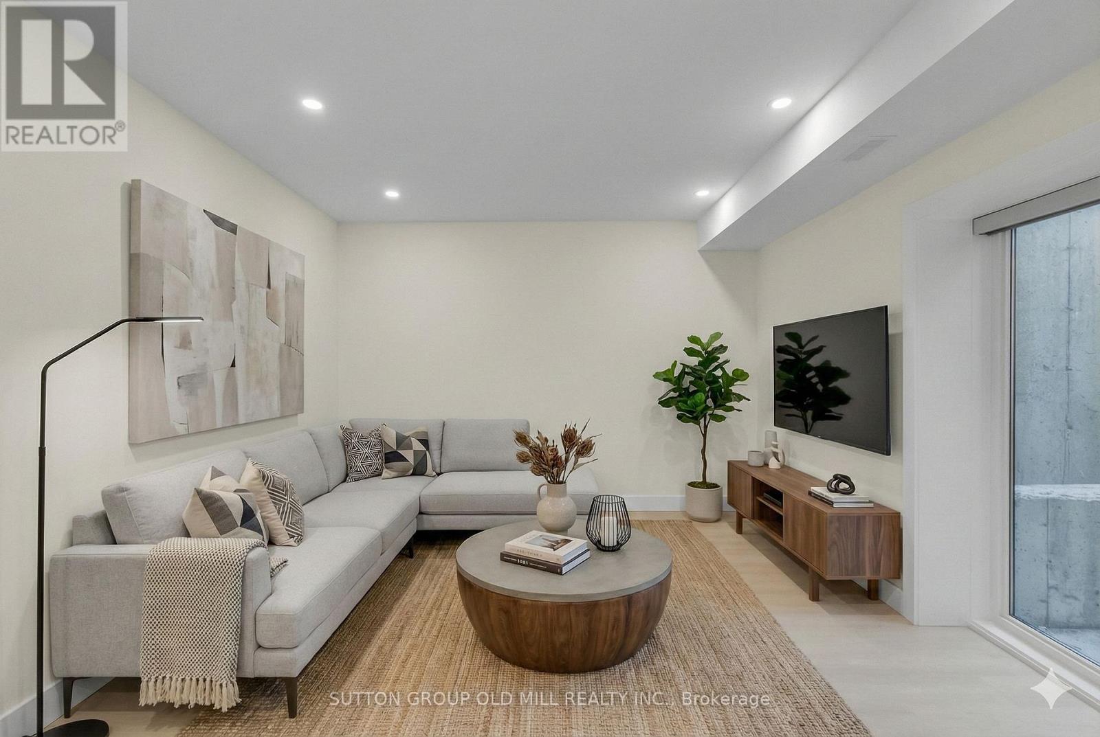 01 - 625 Harvie Avenue, Toronto, Ontario  M6E 4M4 - Photo 12 - W12701692