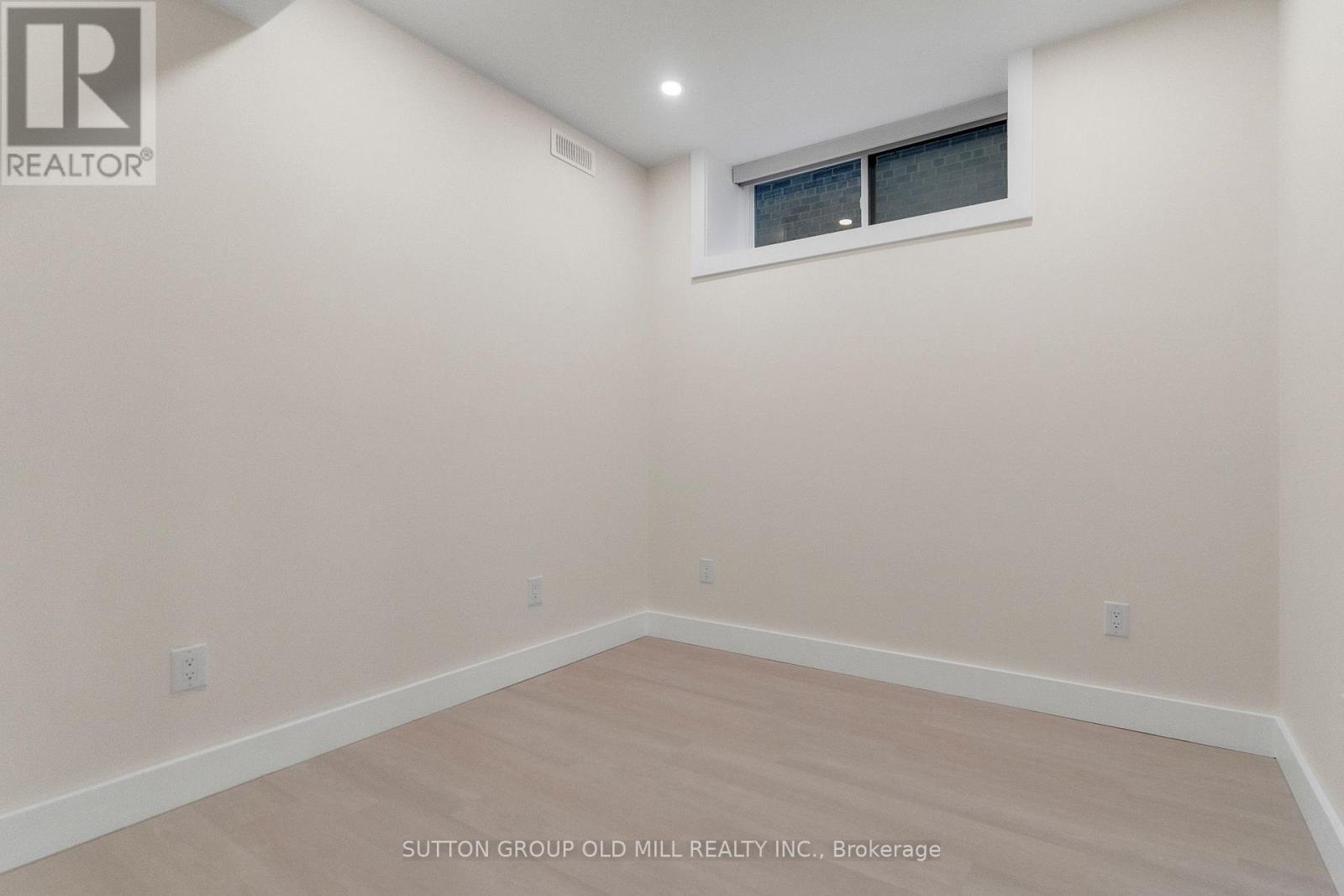 01 - 625 Harvie Avenue, Toronto, Ontario  M6E 4M4 - Photo 26 - W12701692