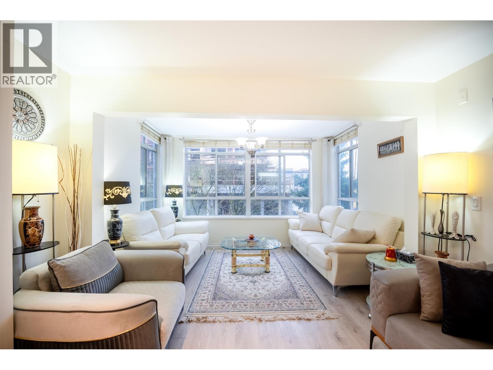 206 855 W 16th Street, North Vancouver, British Columbia  V7P 1R2 - Photo 4 - R3080141