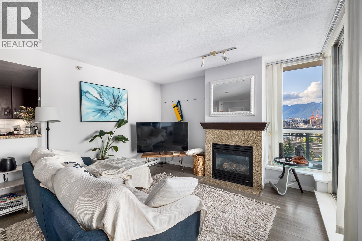 1002 120 Milross Avenue, Vancouver, British Columbia  V6A 4K7 - Photo 4 - R3080152