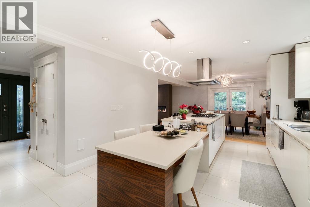 4820 Headland Drive, West Vancouver, British Columbia  V7W 2Z3 - Photo 9 - R3080132