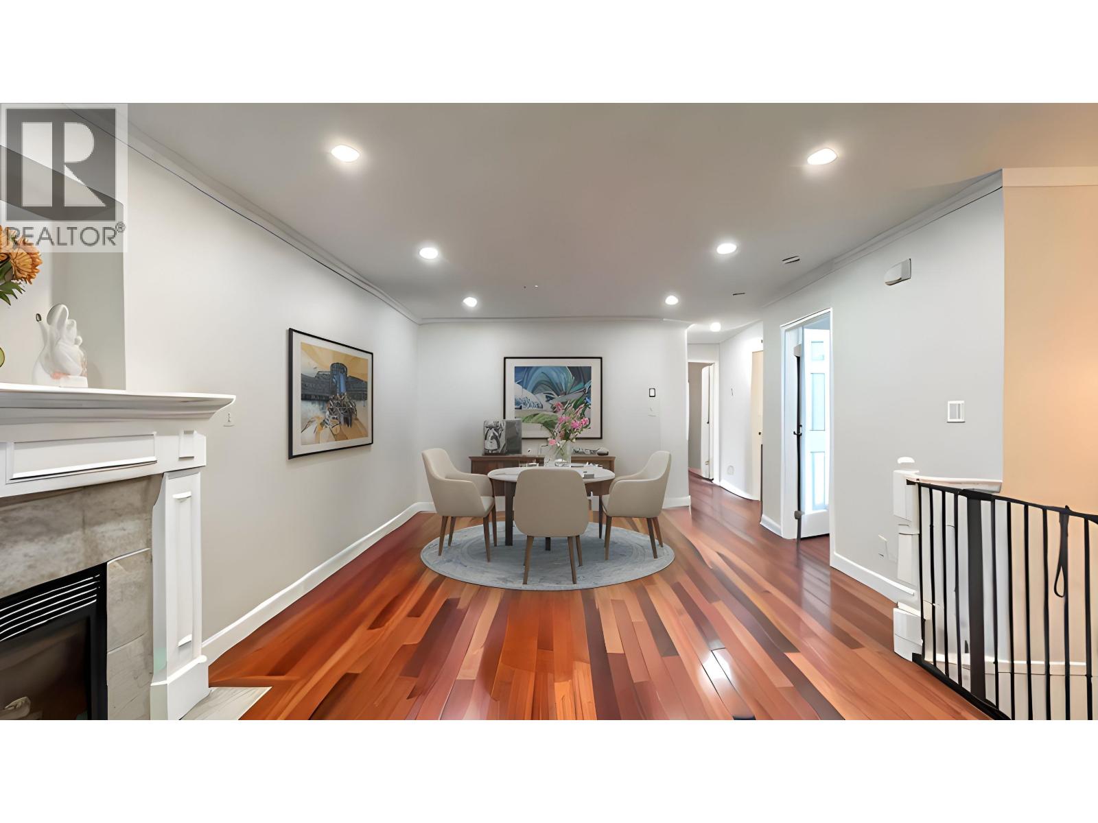 1553 Burrill Avenue, North Vancouver, British Columbia  V7K 1L8 - Photo 3 - R3080150