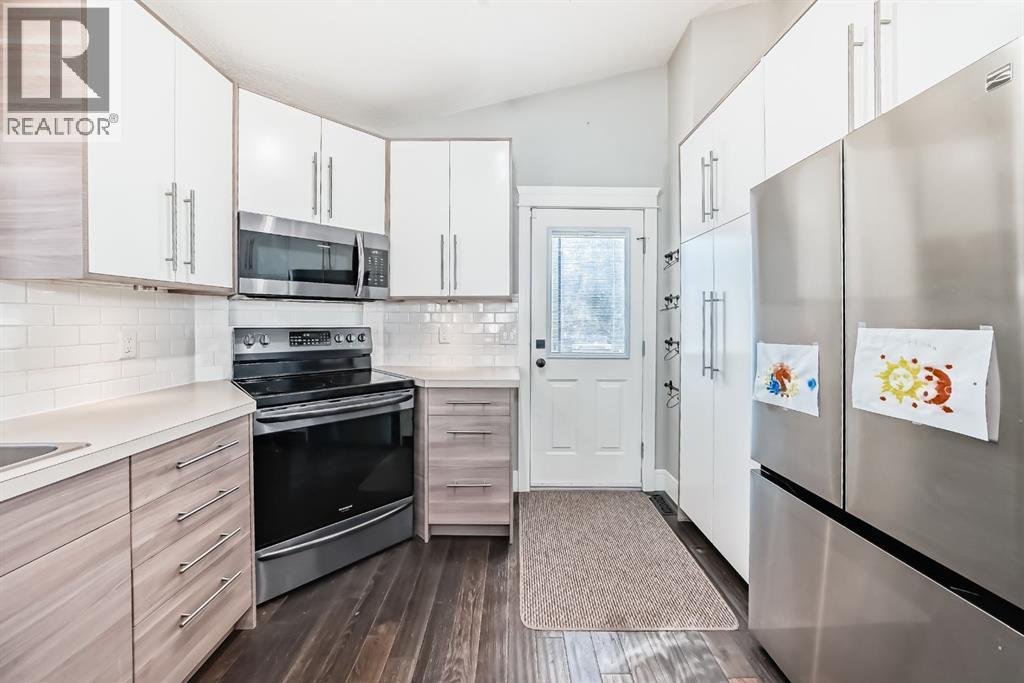 11 Canoe Close Sw, Airdrie, Alberta  T4B 2N3 - Photo 10 - A2278127