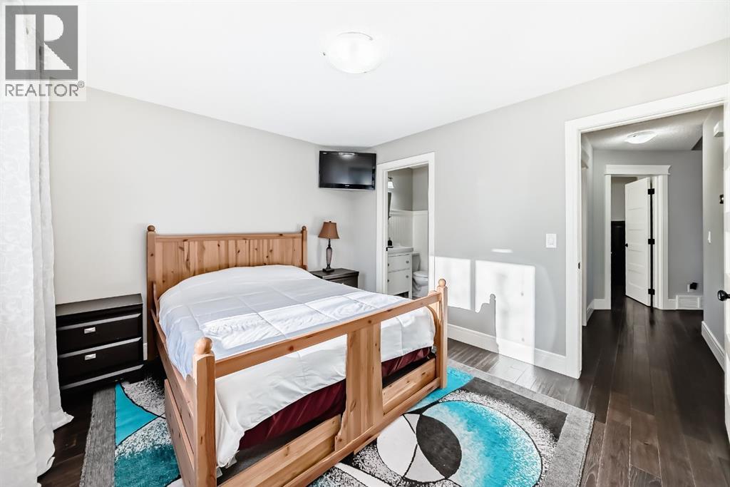 11 Canoe Close Sw, Airdrie, Alberta  T4B 2N3 - Photo 24 - A2278127