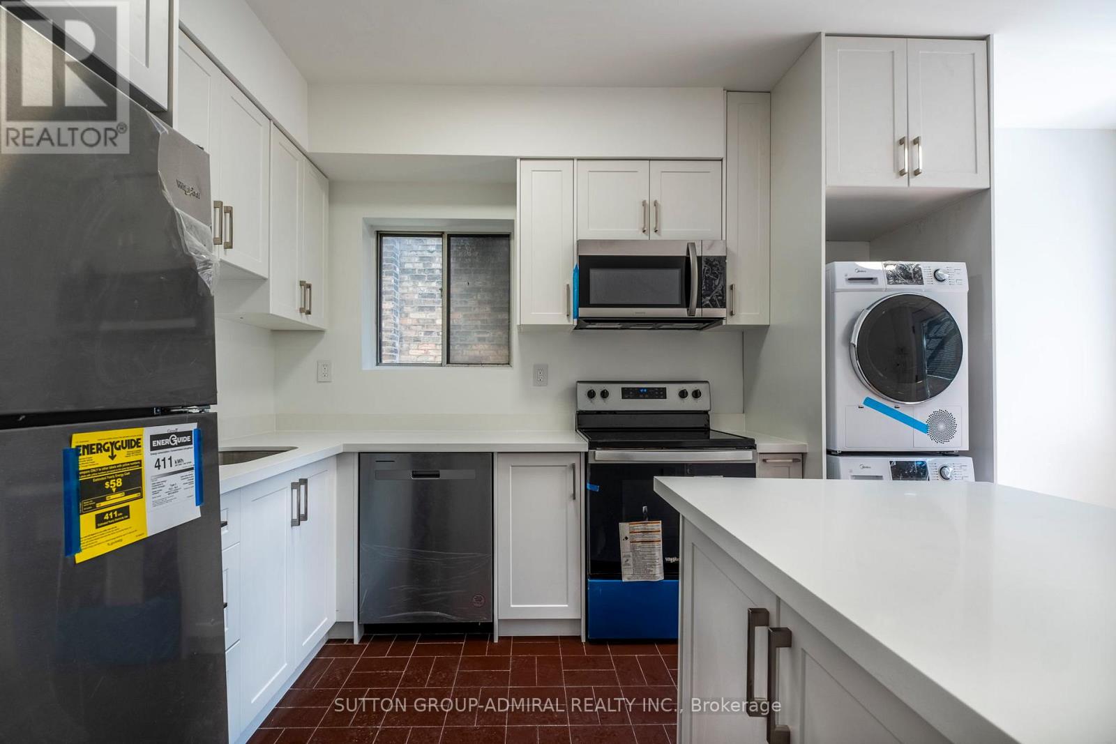 2 - 1969 QUEEN STREET E, Toronto, Ontario