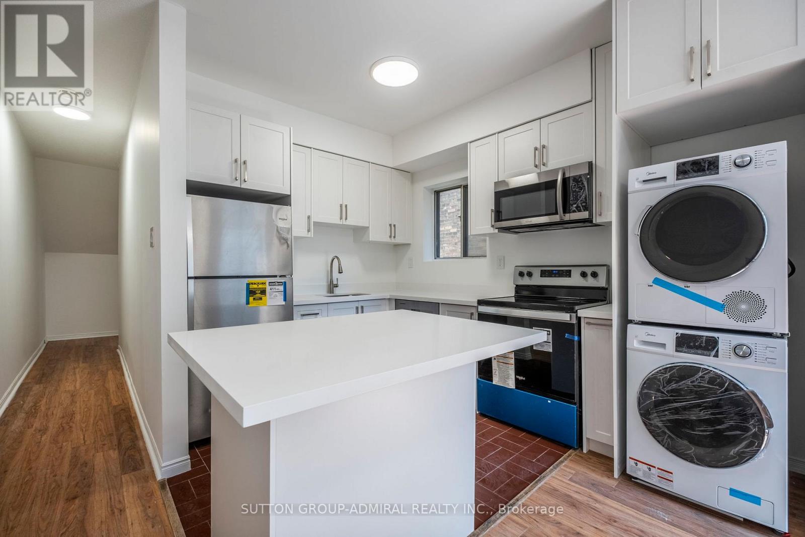 2 - 1969 Queen Street E, Toronto, Ontario  M4L 1H9 - Photo 3 - E12701726