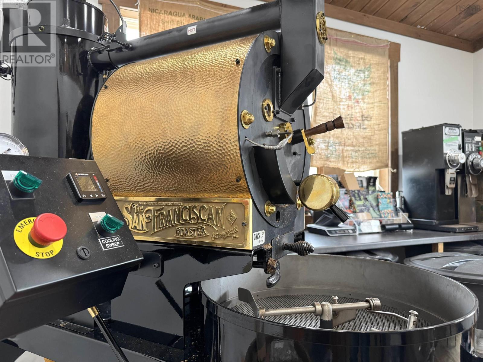 36188 Cabot Trail, Ingonish, Nova Scotia  B0C 1L0 - Photo 33 - 202515372