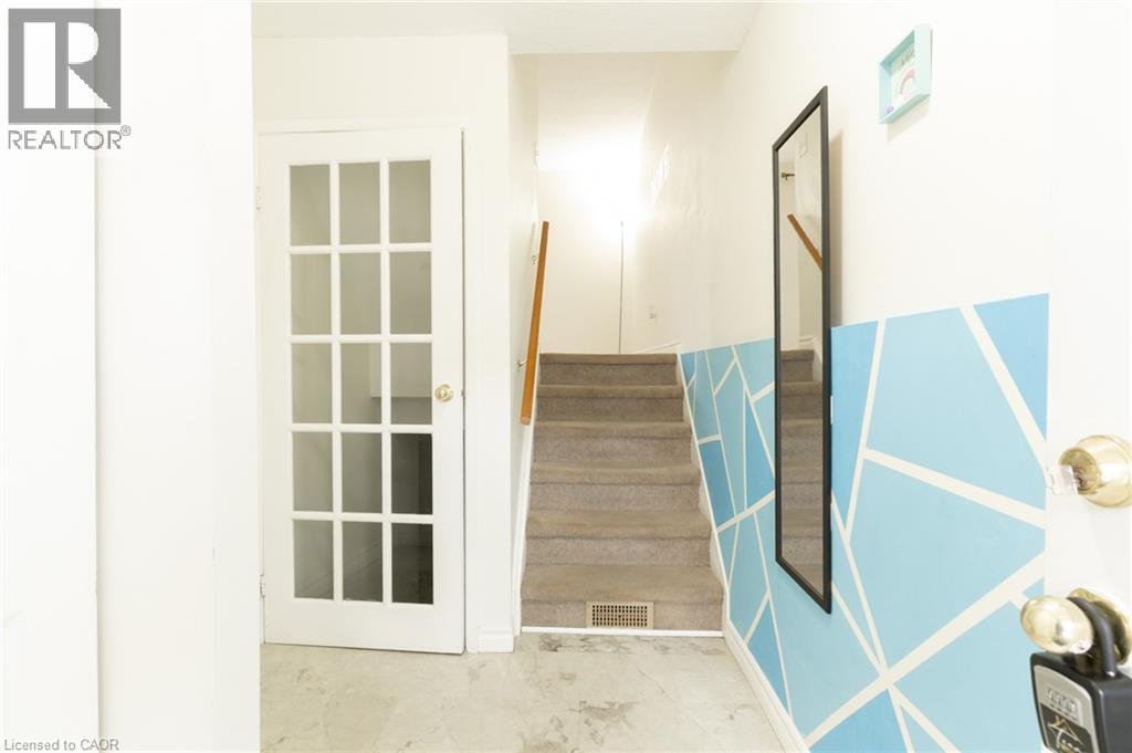 61 Thaler Avenue Unit# 12, Kitchener, Ontario  N2A 1R3 - Photo 2 - 40781255