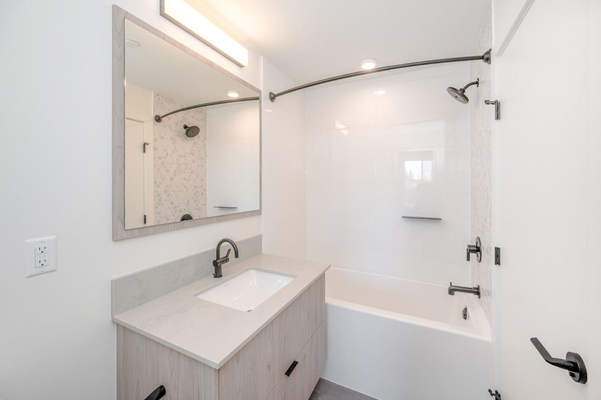 509 13238 105th Avenue, Surrey, British Columbia  V3T 0W1 - Photo 8 - R3078632